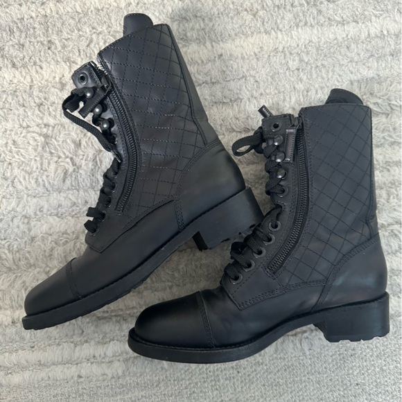 Chanel combat boots black, like new condition, no flew - Picture 1 of 7
